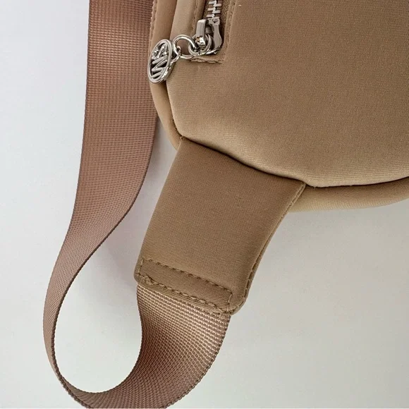 Steve Madden Quilted Belt Bag Beige Crossbody Fanny Pack - Picture 8 of 14